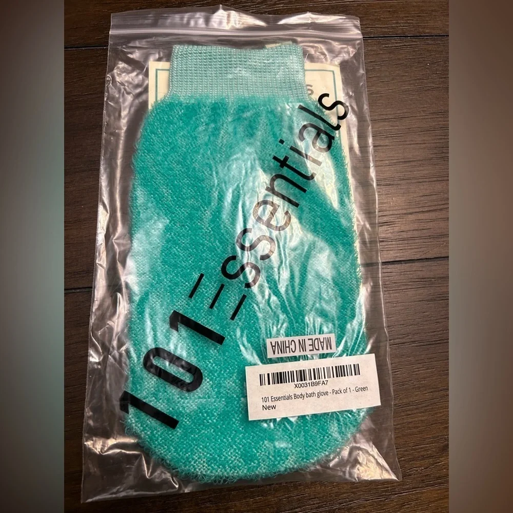 101 Essentials Green Body Bath Glove-NWOT